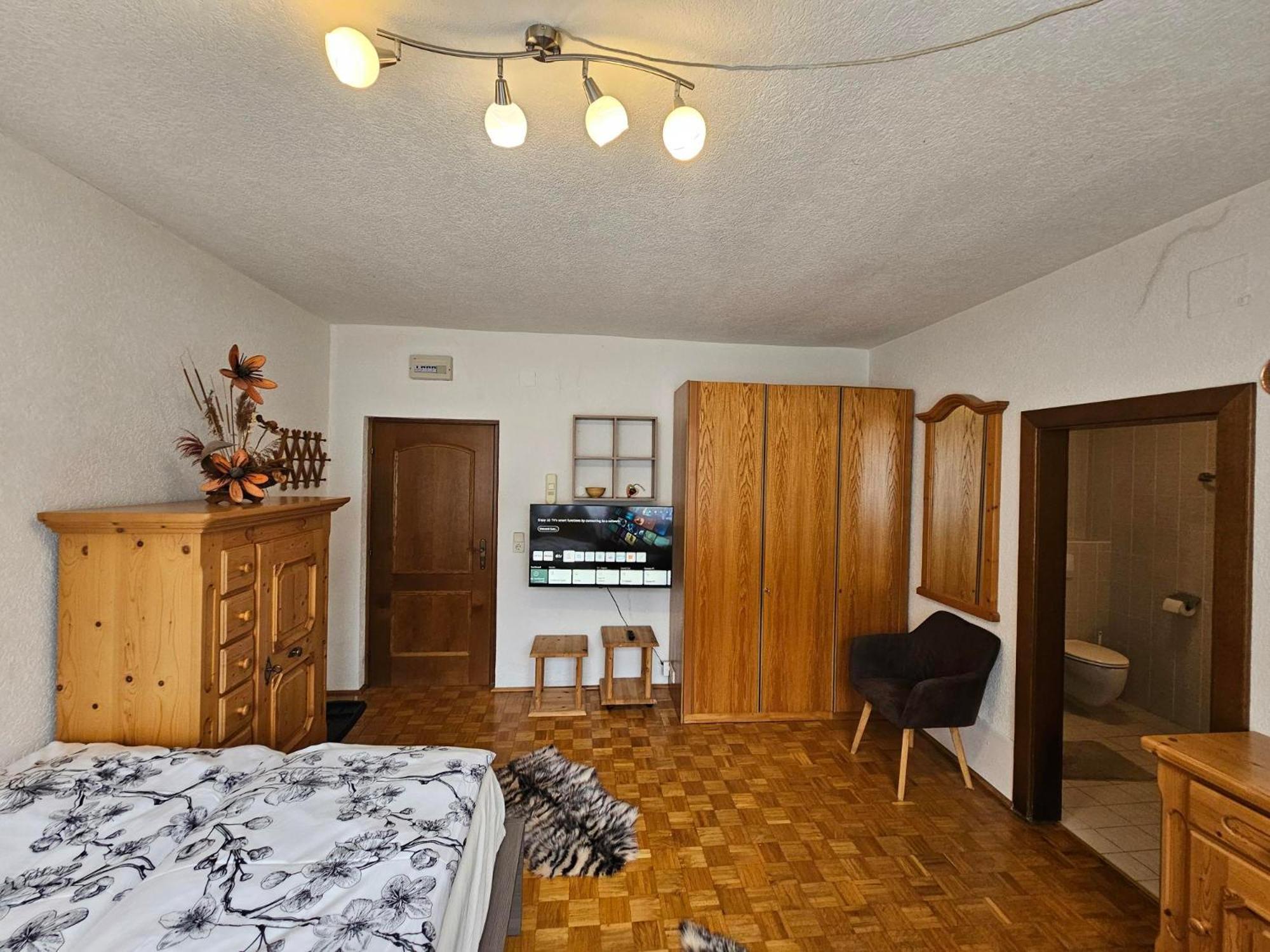 Apartment Aleks バド クラインキルヒハイム エクステリア 写真